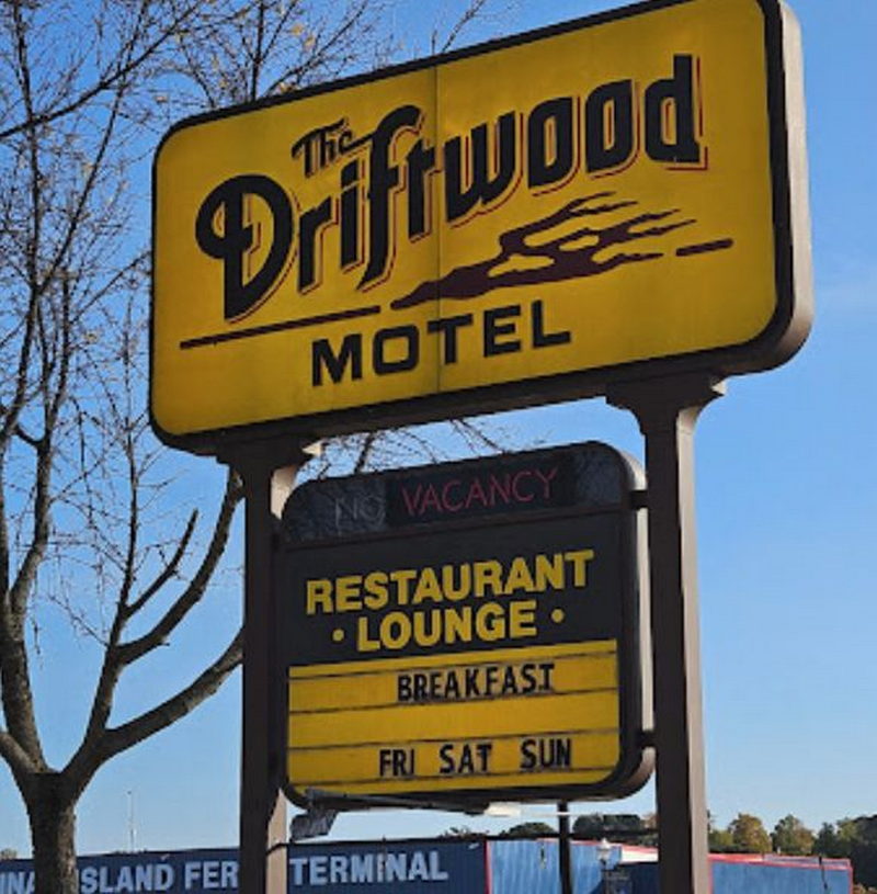 Driftwood Motel (Dannys Motel) - From Website